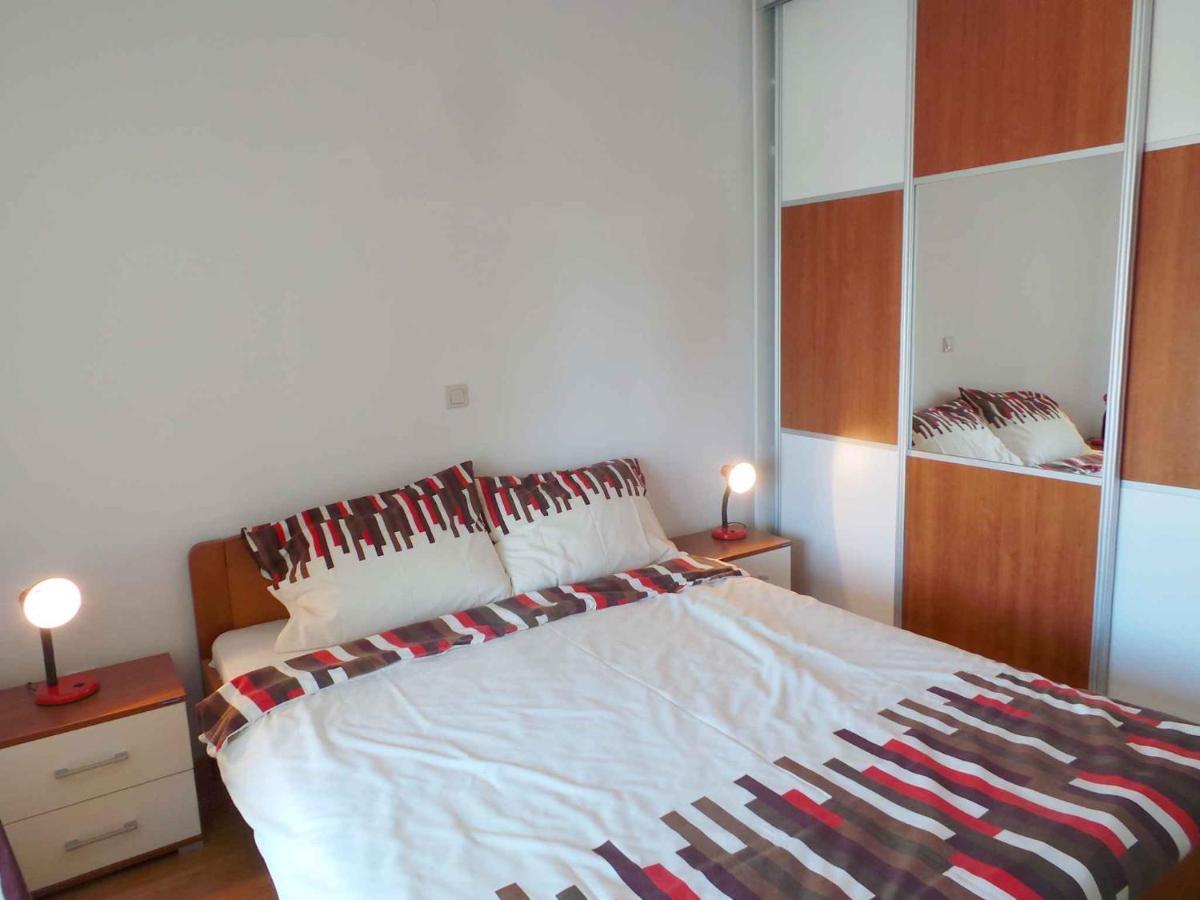 Holiday Home In Malinska/Insel Krk 13031 Екстериор снимка