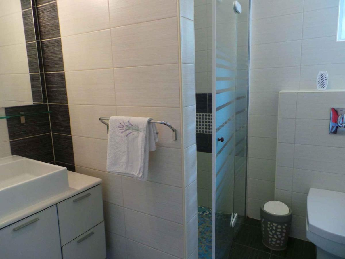 Holiday Home In Malinska/Insel Krk 13031 Екстериор снимка