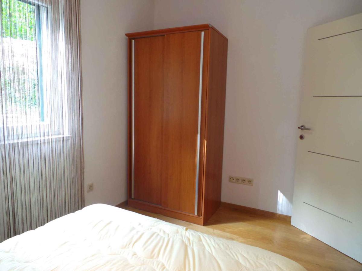 Holiday Home In Malinska/Insel Krk 13031 Екстериор снимка