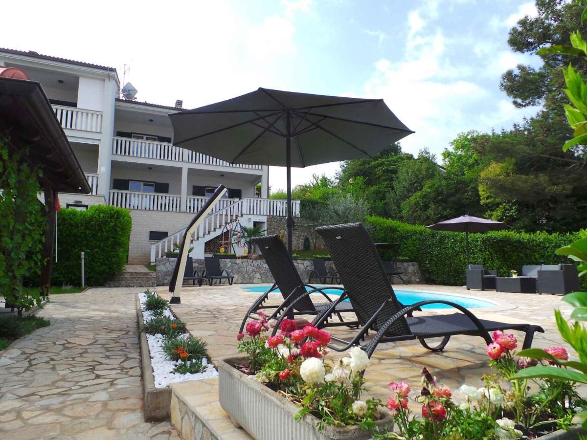 Holiday Home In Malinska/Insel Krk 13031 Екстериор снимка