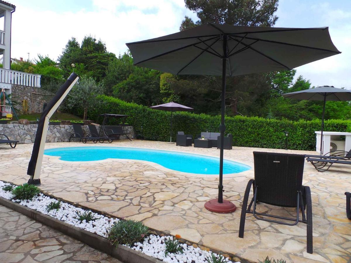 Holiday Home In Malinska/Insel Krk 13031 Екстериор снимка