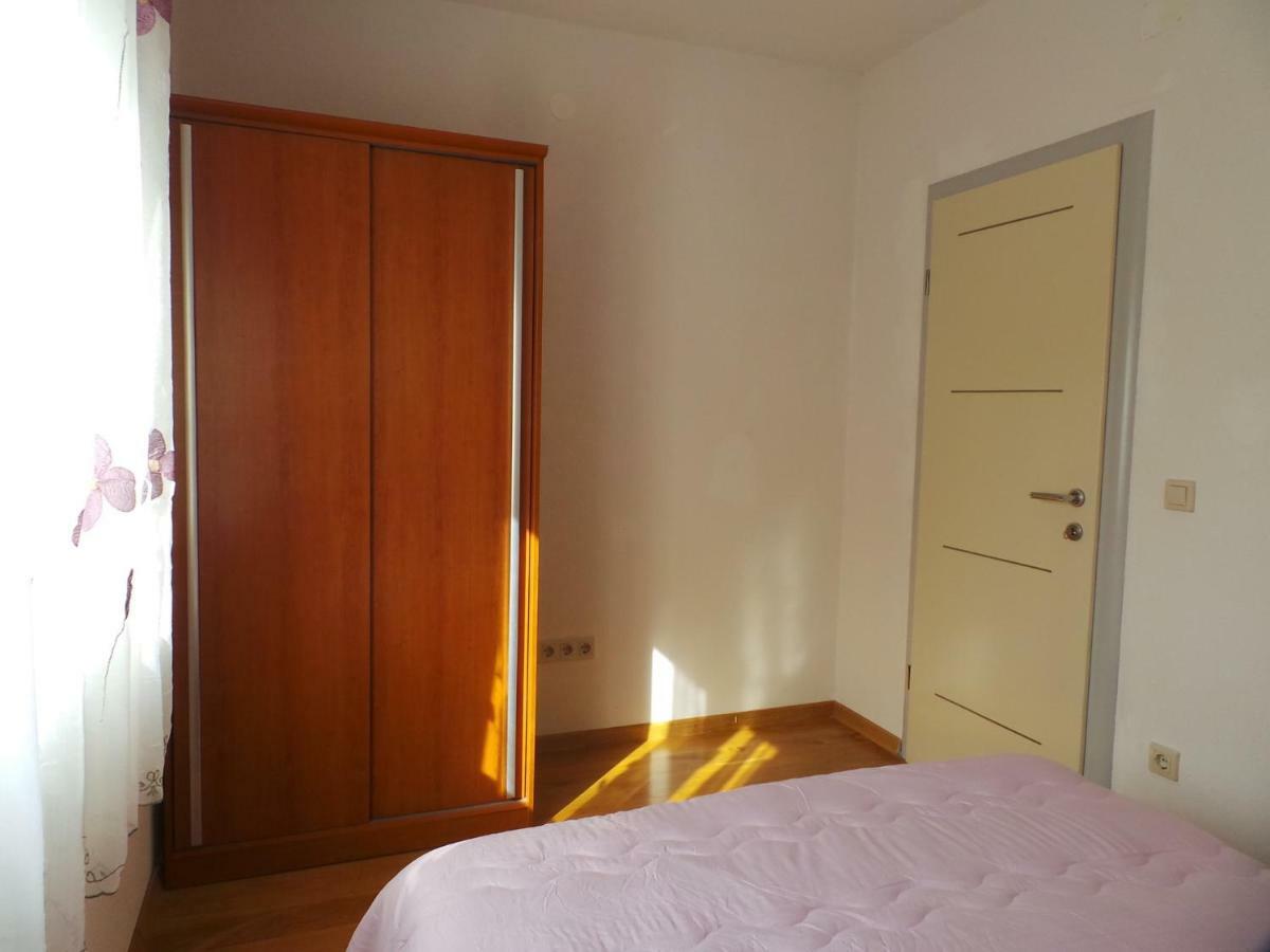 Holiday Home In Malinska/Insel Krk 13031 Екстериор снимка